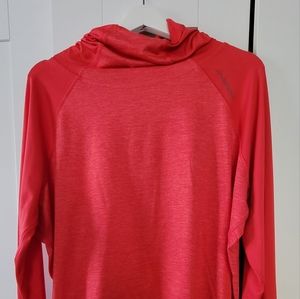 Brooks drilayer technology long sleve jacket